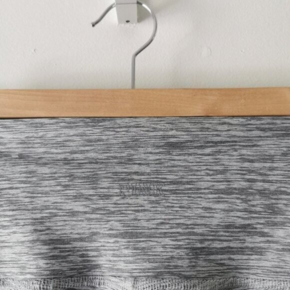 PINK mesh gray leggings - Picture 7 of 8